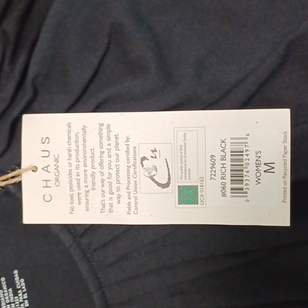 Chaus Organic black tee, size medium, NWT - Picture 7 of 8